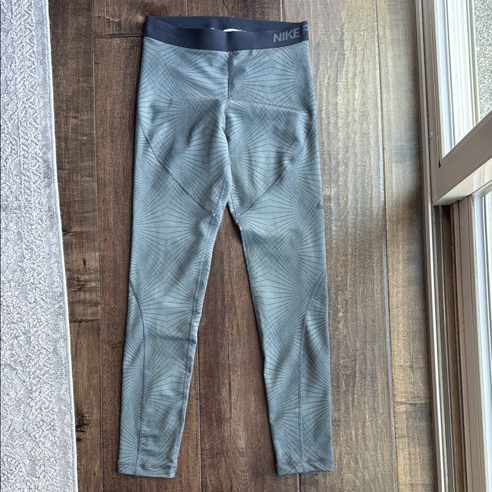 Nike Geometric Gray Leggings